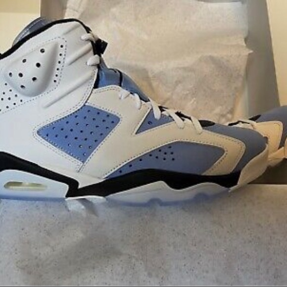 Jordan Unc 6s for 210 in size 11 come with a box n everything. - Picture 2 of 4